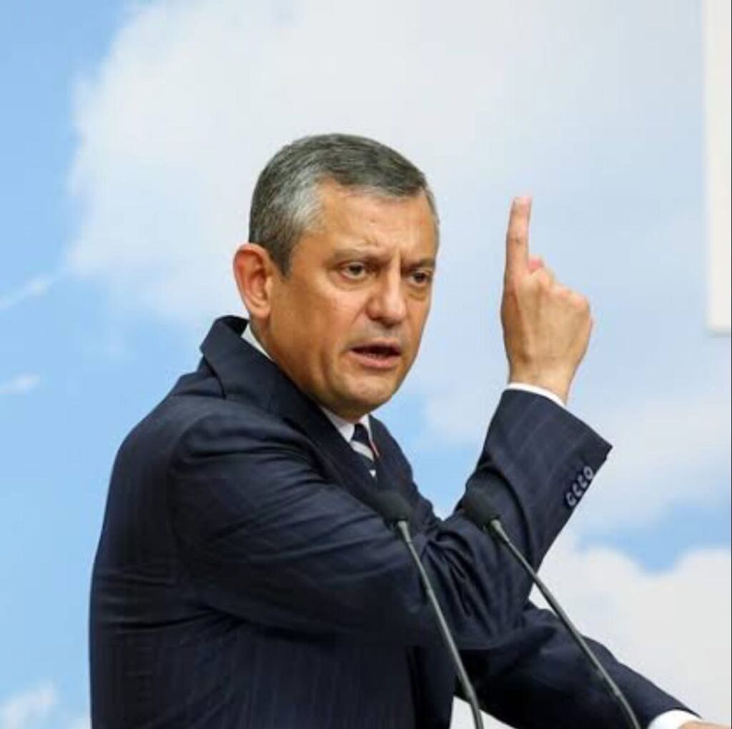 Ankara Cumhuriyet Başsavcılığı, CHP lideri Özgür Özel hakkında soruşturma başlattı.