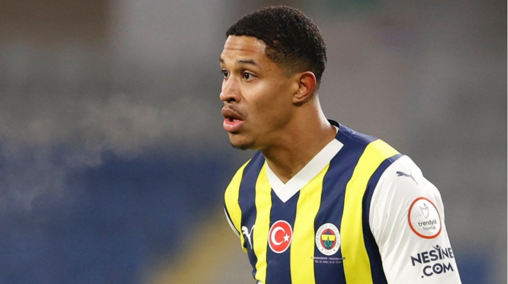 FENERBAHÇE’DE 3 İMZA BİRDEN
