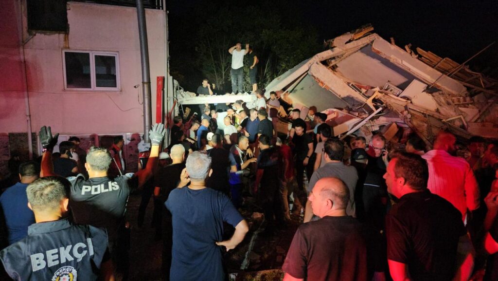 Bakan Yerlikaya duyurdu: Deprem’de 1 can kaybımız , 29 vatandaşımız yaralı