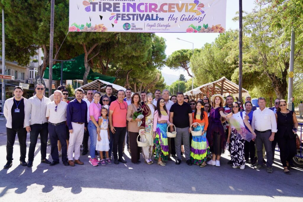 Tire İncir ve Ceviz Festivali’nde coşkulu açılış
