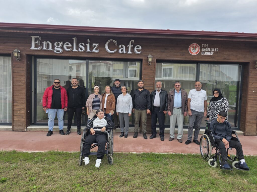 Engelsiz Kafede düzenlenen kahvaltı programına Tire’de bulunan Basın Mensupları’da konuk oldu
