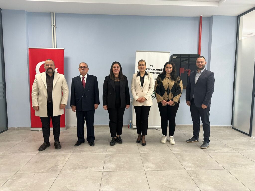 İYİ Parti Tire İlçe Teşkilatından İlçe Milli Eğitim Müdürü’ne 24 Kasım Ziyareti