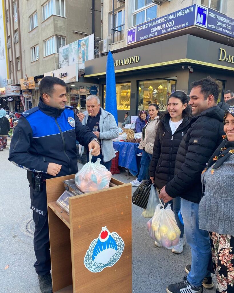 Zabıtadan salı pazarında ölçü ve tartı aletleri denetimi