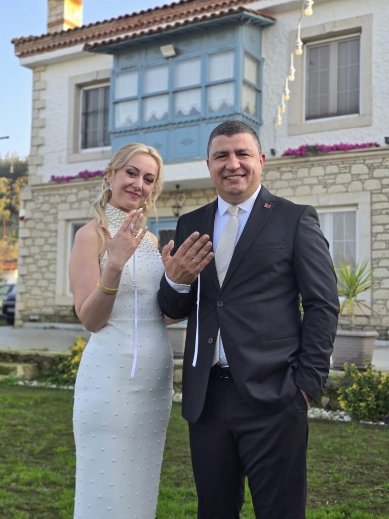 Tire Belediye Başkanı Hayati Okuroğlu Nişanlandı