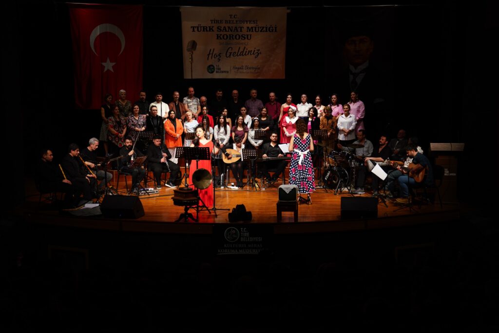 Tire Belediyesi Türk Sanat Müziği Korosu’ndan Sevgililer Günü’ne Özel Konser