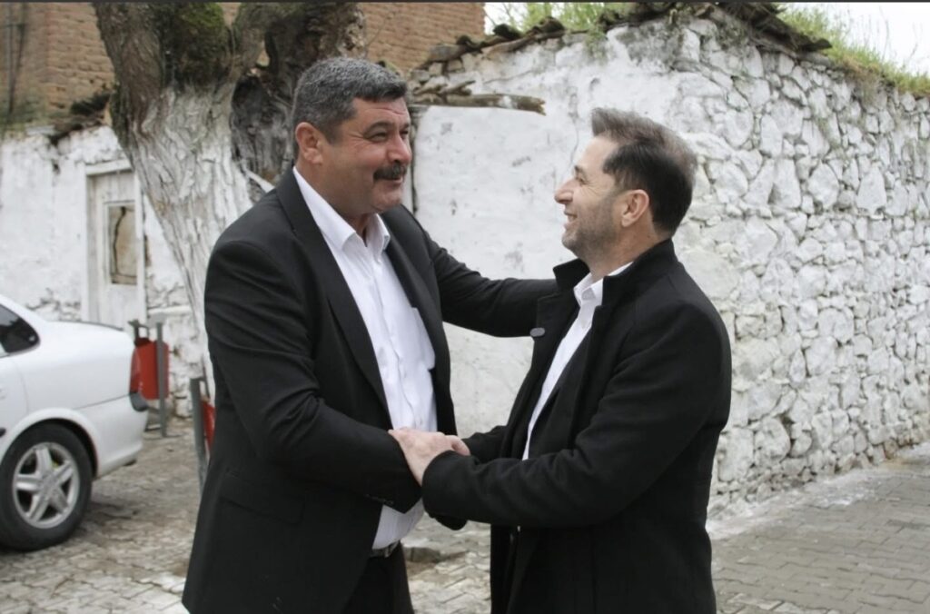 AK Parti Tire İlçe Başkanı Uğurlu, Bayramı Hemşehrileriyle Sahada Geçirdi