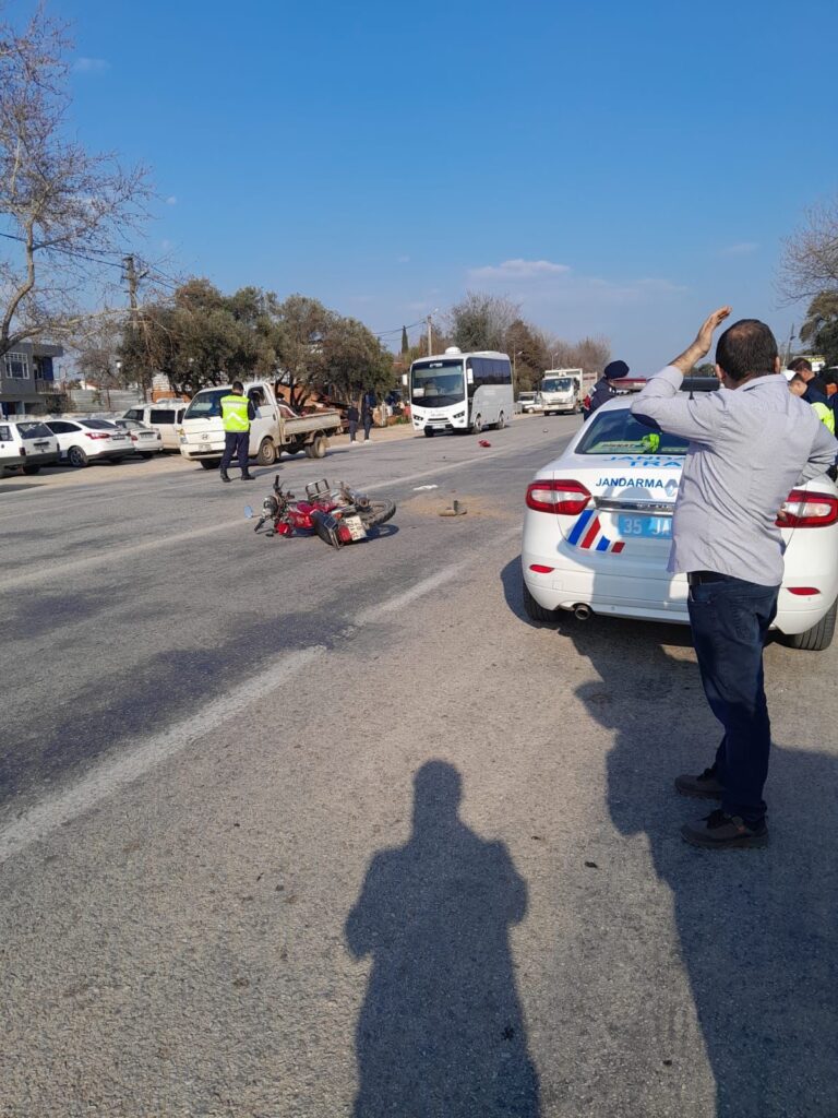 Tire’de Kaza Motosiklet sürücüsü yaralandı