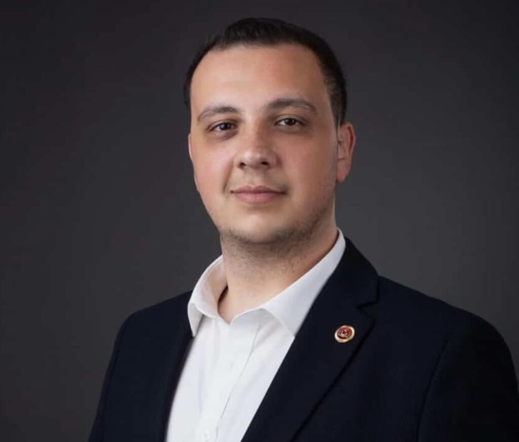 CHP’li Genç İsim Mecliste Yerini Aldı