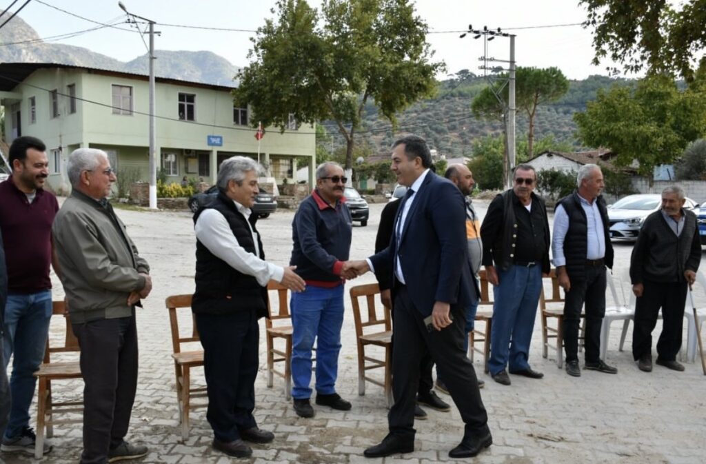 KAYMAKAM YAKUTA, ÜZÜMLER VE KÜÇÜKKALE’DE VATANDAŞLARLA BULUŞTU