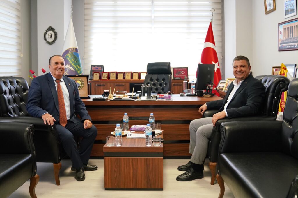 TİRE TİCARET ODASI’NDA VEDA ZİYARETİ